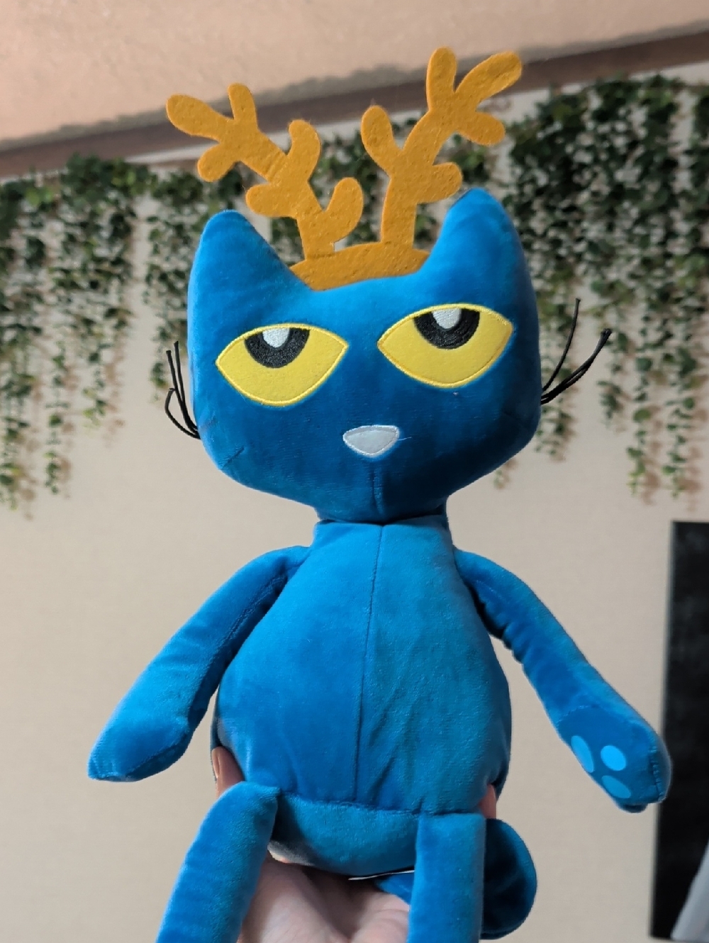 Kohl's CARES Pete The Cat Christmas Plush